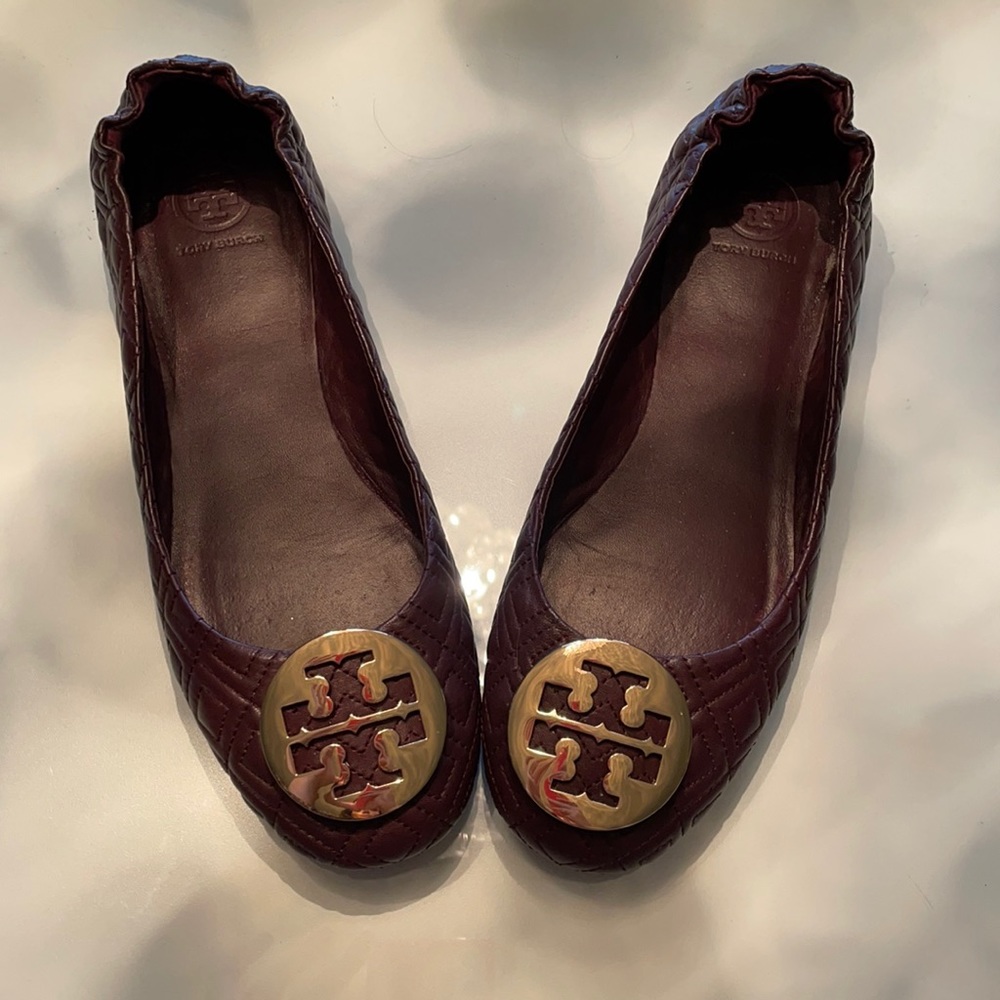Tory Burch Quilted Burgundy Ballet Flat, size 9.5